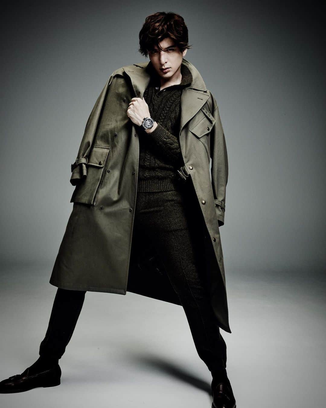 城田優のインスタグラム：「GQ×HUBLOT×城田優  1枚目FF感強め笑  どれがお好き？  #gqjapan #hublot」