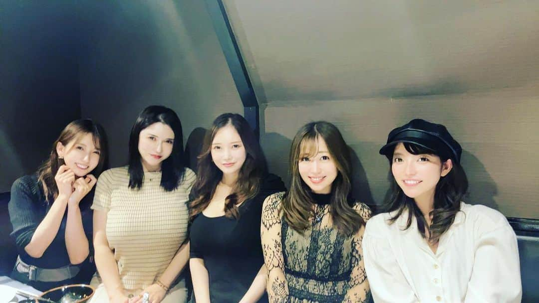 波多野結衣さんのインスタグラム写真 - (波多野結衣Instagram)「鉄板焼き女子会♡ 色々話せて楽しかった😊❤ . . #鉄板焼き  #女子会  #楽しい  #おいしい」10月1日 21時17分 - hatachan524