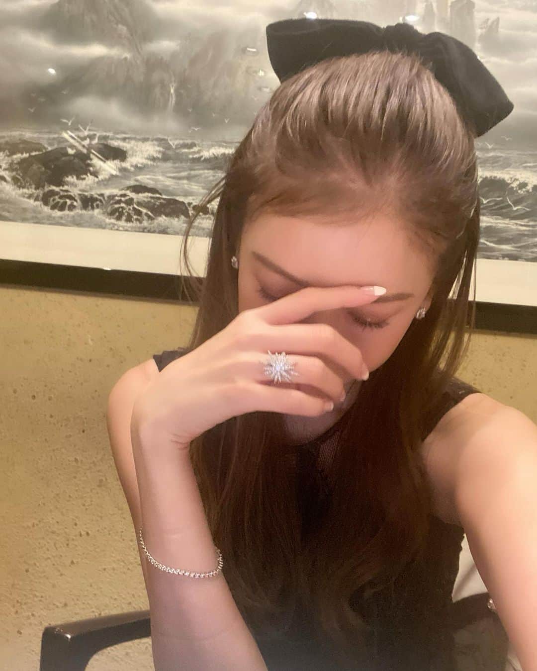 美香さんのインスタグラム写真 - (美香Instagram)「リボンな夜🎀」10月1日 21時54分 - mikaofficial99