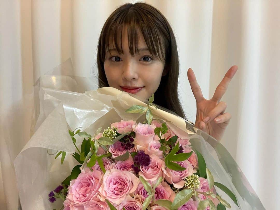 鈴木ゆうかさんのインスタグラム写真 - (鈴木ゆうかInstagram)「. 25歳になりました♡  24歳はすごく充実した1年でした たくさんのタグ付けやストーリー 全部みてるよ本当にありがとうございます！嬉しい！  25歳もゆうペースにがんばります👗」10月1日 22時08分 - yuu_pl