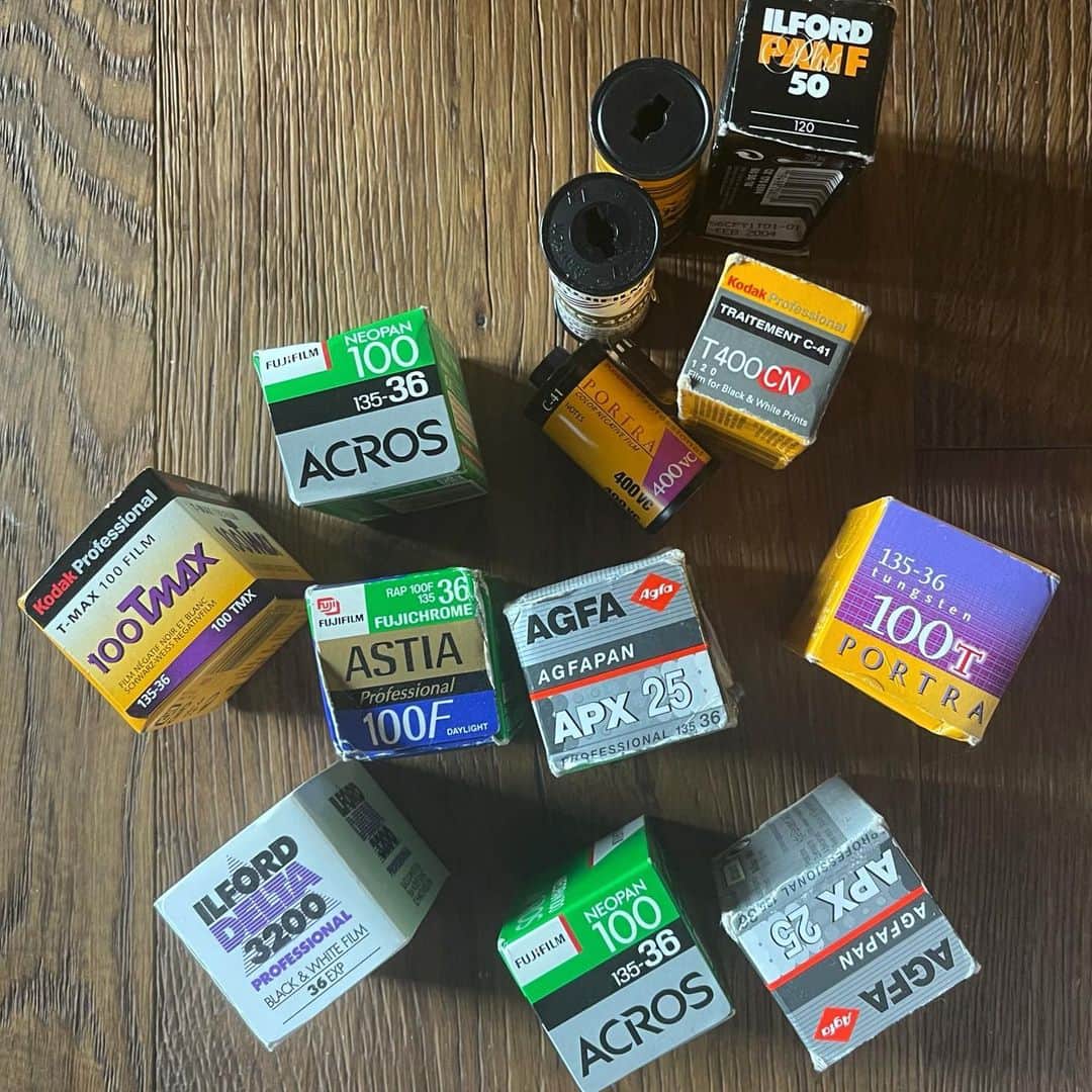 アシュレー・ジョンソンのインスタグラム：「Just found these in an old box. These were some of my favorites to shoot with. I’ve been itching to shoot film again. I miss the grain. I miss the anticipation of waiting for the film to develop. I miss the darkroom.  But most of all, I miss the smell. For any film nerds out there, these have been up in a hot attic for more than a decade. No way these are still good, right? Right? Look at all these GOODS. They deserved much better treatment than the attic (I didn’t know they were there, don’t judge me).  Hey @milapajamas, should we set up our darkroom again?」