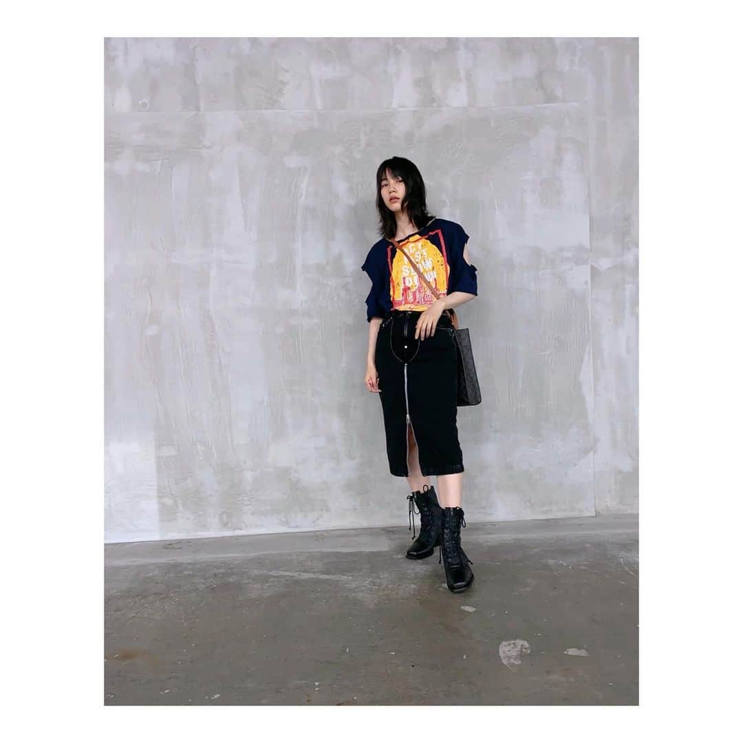 のん（能年玲奈）さんのインスタグラム写真 - (のん（能年玲奈）Instagram)「このスカートーー。 一目惚れで。🌞」10月2日 11時37分 - non_kamo_ne