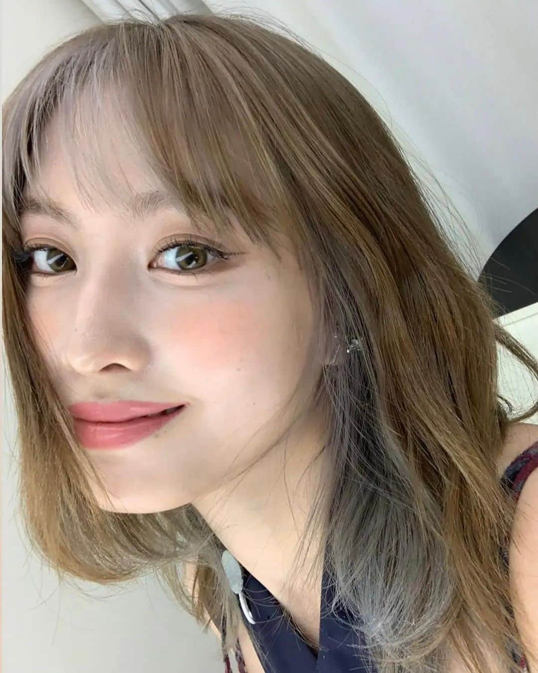 モモさんのインスタグラム写真 - (モモInstagram)「pretty girlie 🥰🤎 -  #MOMO #트와이스 #모모 #平井もも #もも #TWICE」10月2日 18時33分 - momojype