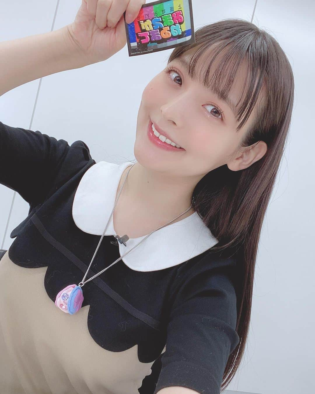 上坂すみれさんのインスタグラム写真 - (上坂すみれInstagram)「20時からはおまねる生配信！ 待機なうですよ〜！  https://youtu.be/l6SXMuMVybw  #上坂すみれ」10月2日 19時57分 - uesaka_sumire