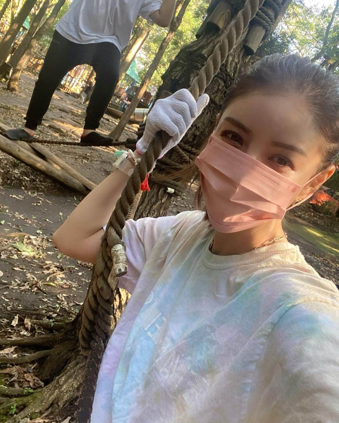 美香さんのインスタグラム写真 - (美香Instagram)「アスレチック💪！ swipe8枚目のフリーホール滑り台が何気に一番怖かった😱笑 痛かったけど 笑いに笑った楽しい土曜日となりました😂 あぁ楽しかった😎」10月2日 21時22分 - mikaofficial99