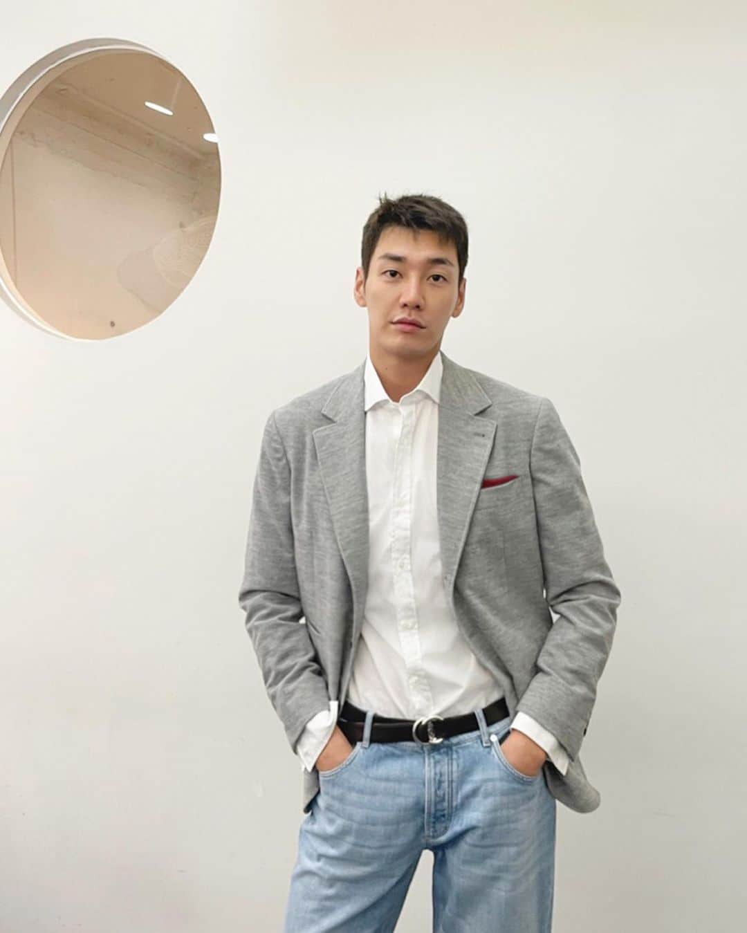キム・ヨングァンさんのインスタグラム写真 - (キム・ヨングァンInstagram)「#광고 #BrunelloCucinelli #Cucinelli #브루넬로쿠치넬리」10月2日 21時15分 - aksakfn12