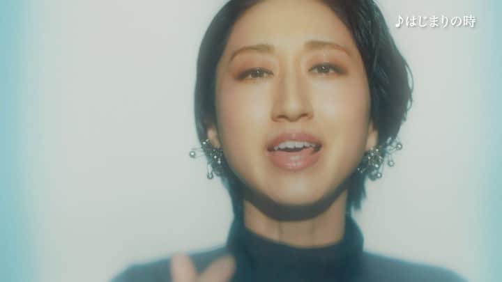 Ms.OOJAのインスタグラム：「ALBUM「PRESENT」リリースを記念して配信ライブを 10/6水曜日21:00〜YouTubeliveでやります✨✨ 歌うよー🥰  Ms.OOJAのYouTube チャンネル登録して待っててね。  そして10/5火曜日23:30から恒例のカウントダウンインスタライブやります！  みんなでリリースをお祝いしましょう✨✨✨✨  #msooja #present #YouTubelive #instalive」