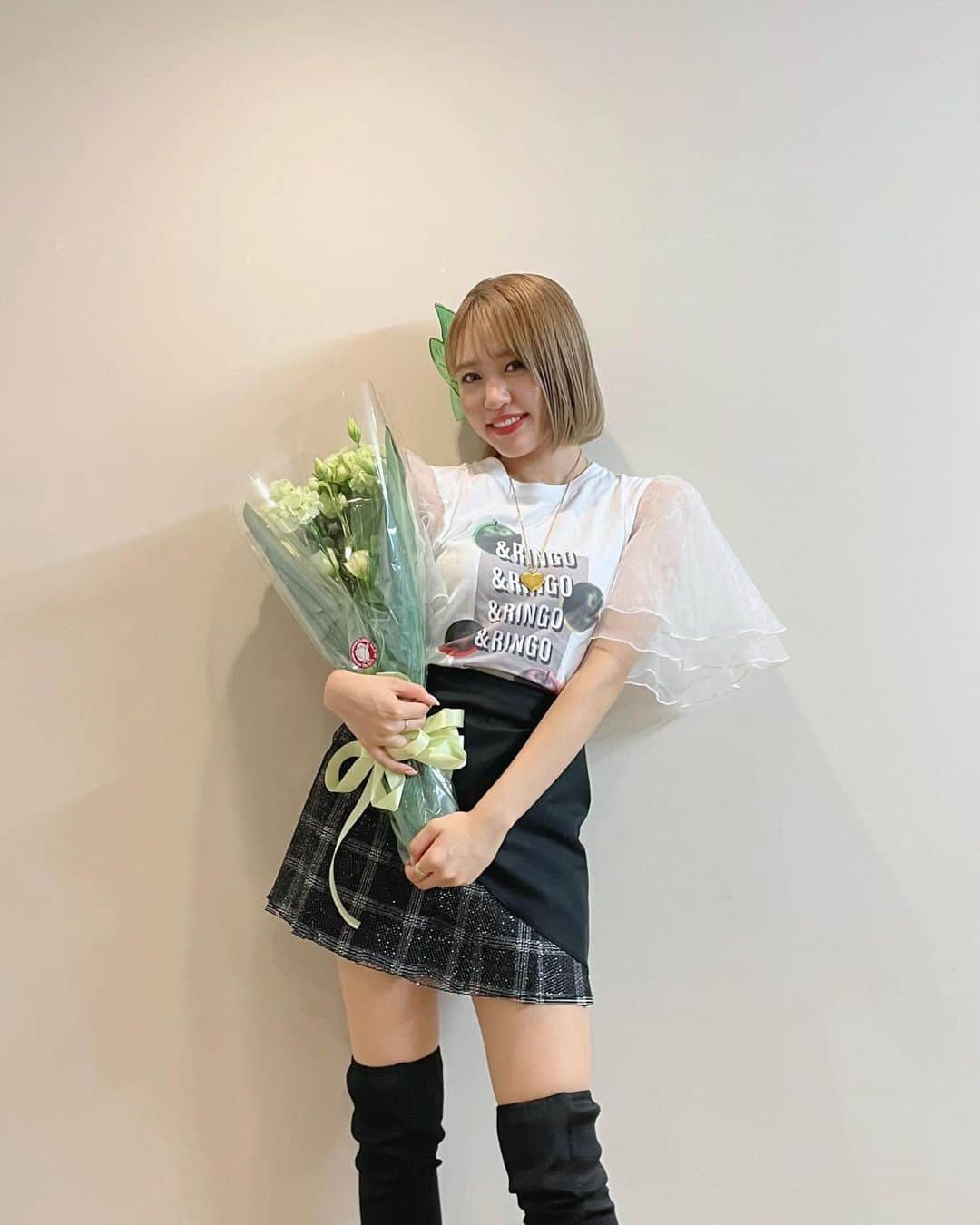 のインスタグラム：「アーカイブ明日までです！！ チケット買ってぜひぜひ見てください🌏❤️‍🔥 想いの詰まったひさしぶりのLIVEです。  #RINGOMUSEUM」