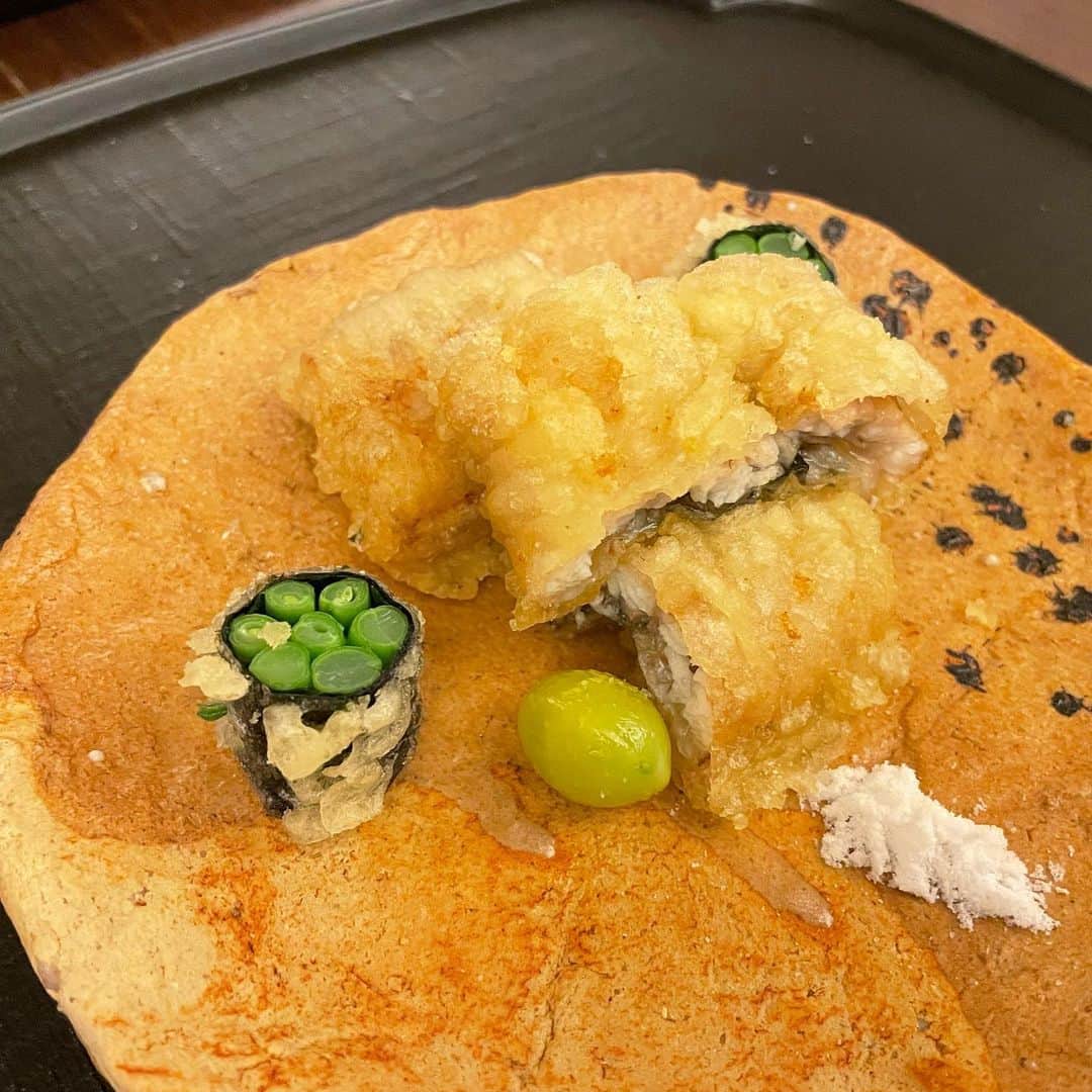 坂元美香さんのインスタグラム写真 - (坂元美香Instagram)「三田 晴山  年に数回のお楽しみ。 自分へのご褒美ごはん。 あわびのグツグツ大好き。  次回の予約は来年の春🤣 それまでまたがんばろ。  #三田晴山 #晴山 #ミシュラン2つ星 #三田 #日本料理 #懐石料理 #和食 #坂元食べログ #鮑のグツグツ #松茸のお吸い物」10月3日 9時25分 - mika_saka