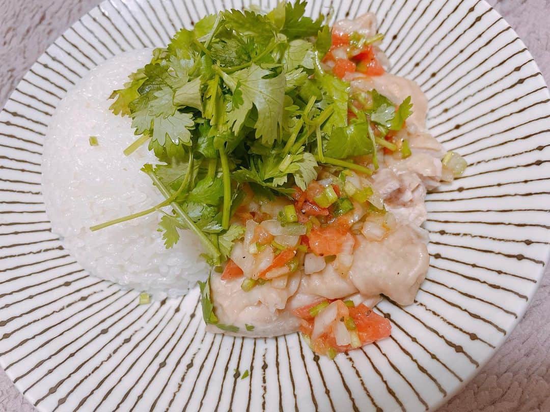 七海さんのインスタグラム写真 - (七海Instagram)「#おうちごはん🍚 ・ ・ #自炊 #サルサチキン #料理 #チキン」10月3日 9時46分 - nanami_bwmg