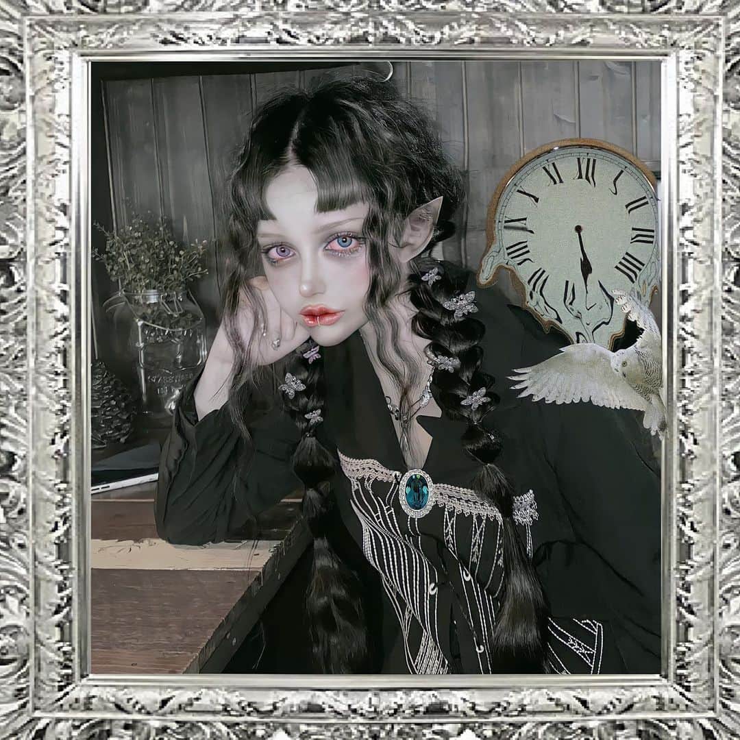 chiiiiiのインスタグラム：「𝐼𝑠 𝑖𝑡 𝑎 𝑙𝑜𝑣𝑒𝑟 𝑖𝑛 𝑎 𝑑𝑟𝑒𝑎𝑚? 𝐴𝑟𝑒 𝑦𝑜𝑢 𝑐𝑟𝑎𝑧𝑦 𝑎𝑏𝑜𝑢𝑡 𝑑𝑟𝑒𝑎𝑚𝑠?  ... 𝑎 𝑟𝑒𝑎𝑙 𝑑𝑟𝑒𝑎𝑚🫀」