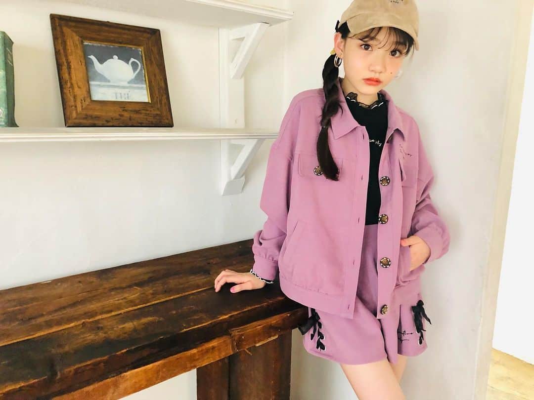 ニコ☆プチのインスタグラム：「🍁  ぶどう色のセットアップ、 秋感たっぷりでおすすめです😋🍇  #星乃あんな」