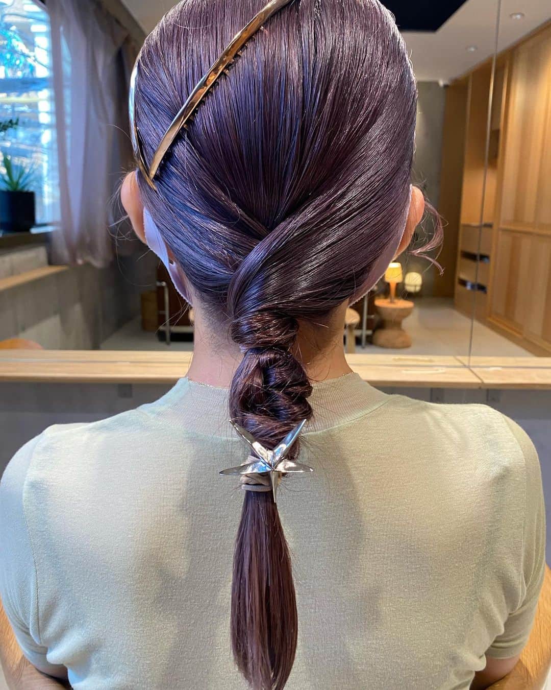 土田瑠美さんのインスタグラム写真 - (土田瑠美Instagram)「Pluieを使ってアレンジ🌙  後ろはタイトに、前髪はカールを。」10月3日 19時21分 - ru0711