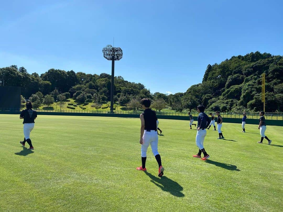 片岡安祐美さんのインスタグラム写真 - (片岡安祐美Instagram)「🏟  宣言解除に伴い、約2〜3ヶ月ぶりに本拠地稲敷市での練習再開！  グランド周り、ロッカーなどなどの掃除からスタート。 使い終わったら綺麗に整備して♪ お天気も良く、とても気持ちよかったです🍀  また頑張ろう⚾️✨  #稲敷市  #ふるさと大使  #茨城ゴールデンゴールズ  #社会人野球  #クラブチーム  #桜川総合運動公園野球場  感染予防対策は引き続き。」10月3日 19時35分 - ayumi.kataoka_gg.1