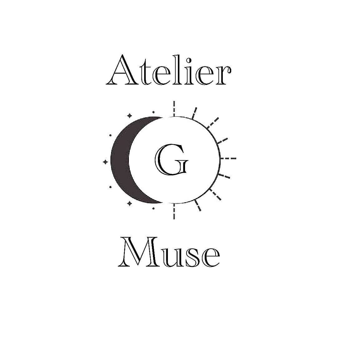 藤本奈月のインスタグラム：「【Atelier Gの世界観を表現してくれる専属モデルを募集】  〜Atelier G muse〜 The Second  Atelier Gとは… 「新しい表現や新しい自分を発見する"ワークショップ型"シューティングイベント」です。 ライブ感を感じながら【自分らしく新しい表現】として撮影に挑んで頂く、限りなくプロに近い現場のスタイルで行います。  –  専属モデルオーディション　– 〔募集期間〕10/03(日)〜10/13(水) 〔内容〕Atelier G MUSE としてサンプル撮影への参加、告知協力やイベント開催時のモデル出演等。 月刊誌、Atelier G issue 表紙。 〔特典〕撮影料無料・GYPSY MODELS所属の権利 〔就任期間〕2021年12月〜2022年2月 〔応募資格〕モデルを目指し、撮影を楽しんで世界観を表現出来る方。  【確認事項】 ・年齢、サイズ問わず。 ・事務所所属者の方は、承諾を得て下さい。 ・撮影時の交通費は自己負担となります。 ・ギャランティの発生するお仕事ではございません。 ・他フォトスタジオでの専属モデルは不可。 ・事務所所属はあくまでも権利であり必須ではございません。 ・インスタアカウントが非公開の方の応募は不可。 ・Instagramの全体的な投稿をチェックさせて頂きます。 ・保護者様の最低限の一般常識マナーも同時に確認させて頂きます。 ・応募はしたいが、リポストはしたくないのでコメントだけ…といった内容は受付不可。  ◇  応募方法　◇ ❶当アカウントをフォロー ❷この投稿写真をスクリーンショットする ❸スクショ画像を1枚目に設定し、ご自身のお写真を2枚スライド投稿 ★全身…正面、髪の長さがわかる ★バストアップ…お顔がはっきりわかるもの、極度な加工NG ❹ キャプション欄へ下記を記載 →お名前、年齢(学年)、在住、身長、お洋服のサイズ、足のサイズ、自己紹介や、アピール文など。 ★ #atelier_g_muse_second ←タグをつけて投稿する。 ❺投稿の完了後、こちらからいいね👍が付いたらエントリー完了！  ■当選のおしらせ 10/15(金) オフィシャルアカウントより、20:00にインスタライブにて発表します！アカウントはフォローしてまっていてね！  #キッズモデル #キッズモデル募集 #ジュニアモデル #モデル募集 #モデルになりたい #作品撮影 #撮影会 #ポートレートモデル #モデルへの道 #アンバサダー募集 #アンバサダー #インフルエンサー」