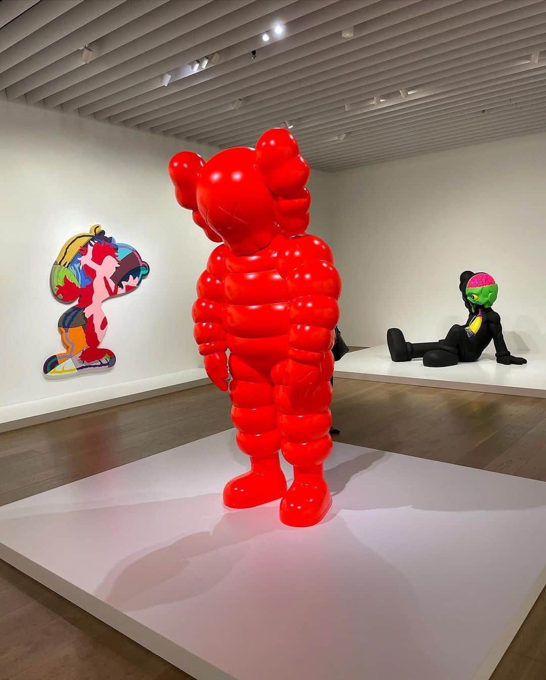 大野いとさんのインスタグラム写真 - (大野いとInstagram)「目元が✖️✖️で有名な、#kaws の展覧会に行ってきました😵✨ オシャレでかっこよくて癒された〜☺️ #150円の幸せ #ポストカード  #kaws展」10月3日 20時25分 - ohno_ito