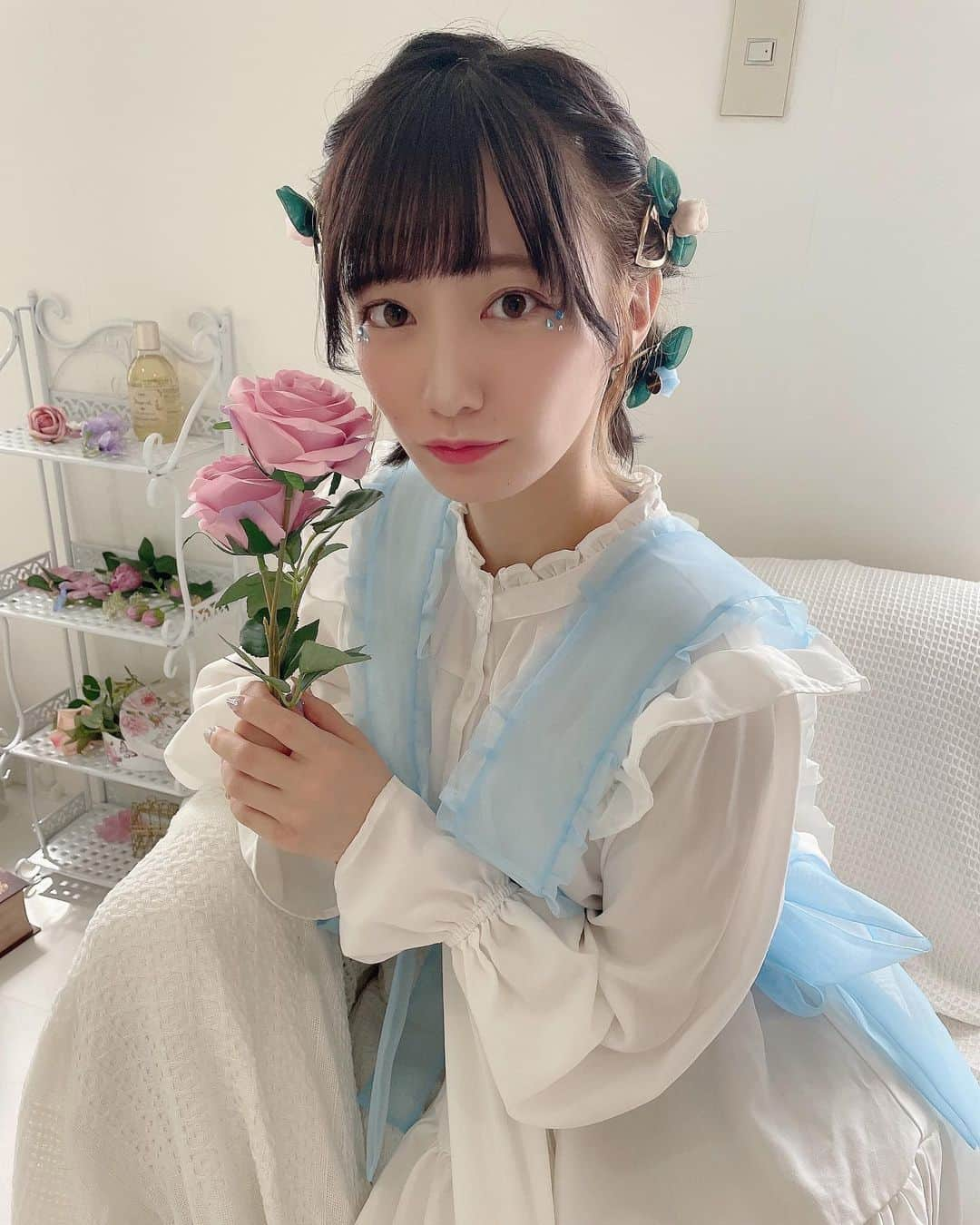 近藤真琴のインスタグラム：「・ 「ちゅ♡ちゅ♡ちゅ♡ぱにぱっ♡」オフショット📸✨」