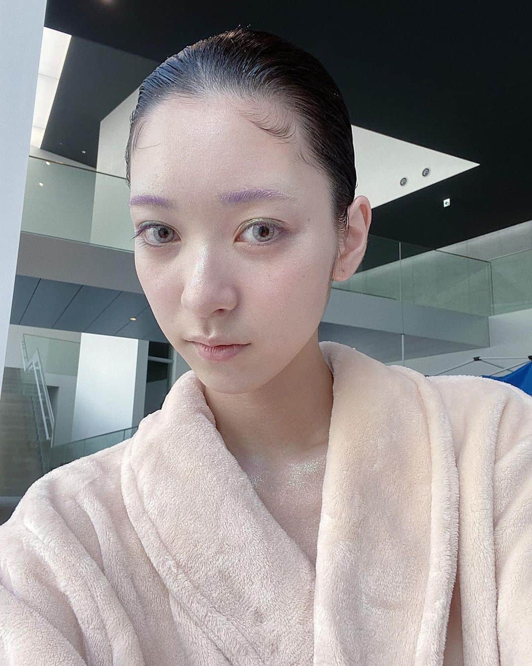 夏目璃乃のインスタグラム：「・ ・ とても好きな雰囲気で嬉しかったの‪‪☺︎‬ ・ #夏目璃乃 #rinonatsume #181cm #ノーマルカメラ #mamekurogouchi #04」