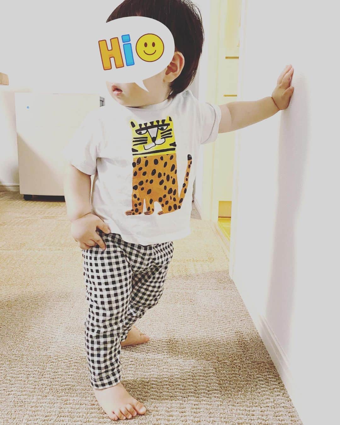 のインスタグラム：「壁ドン👍」