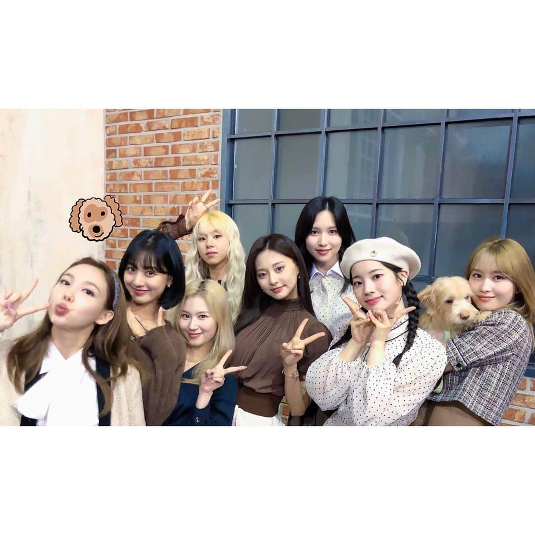 TWICE JAPANさんのインスタグラム写真 - (TWICE JAPANInstagram)「本日「Perfect World」のオンラインイベント2日目でした！2日間本当にありがとうございました！ONCEのみなさん、またすぐ会いましょう！大好きです♡♡  #TWICE #PerfectWorld #🐶」10月3日 21時30分 - jypetwice_japan