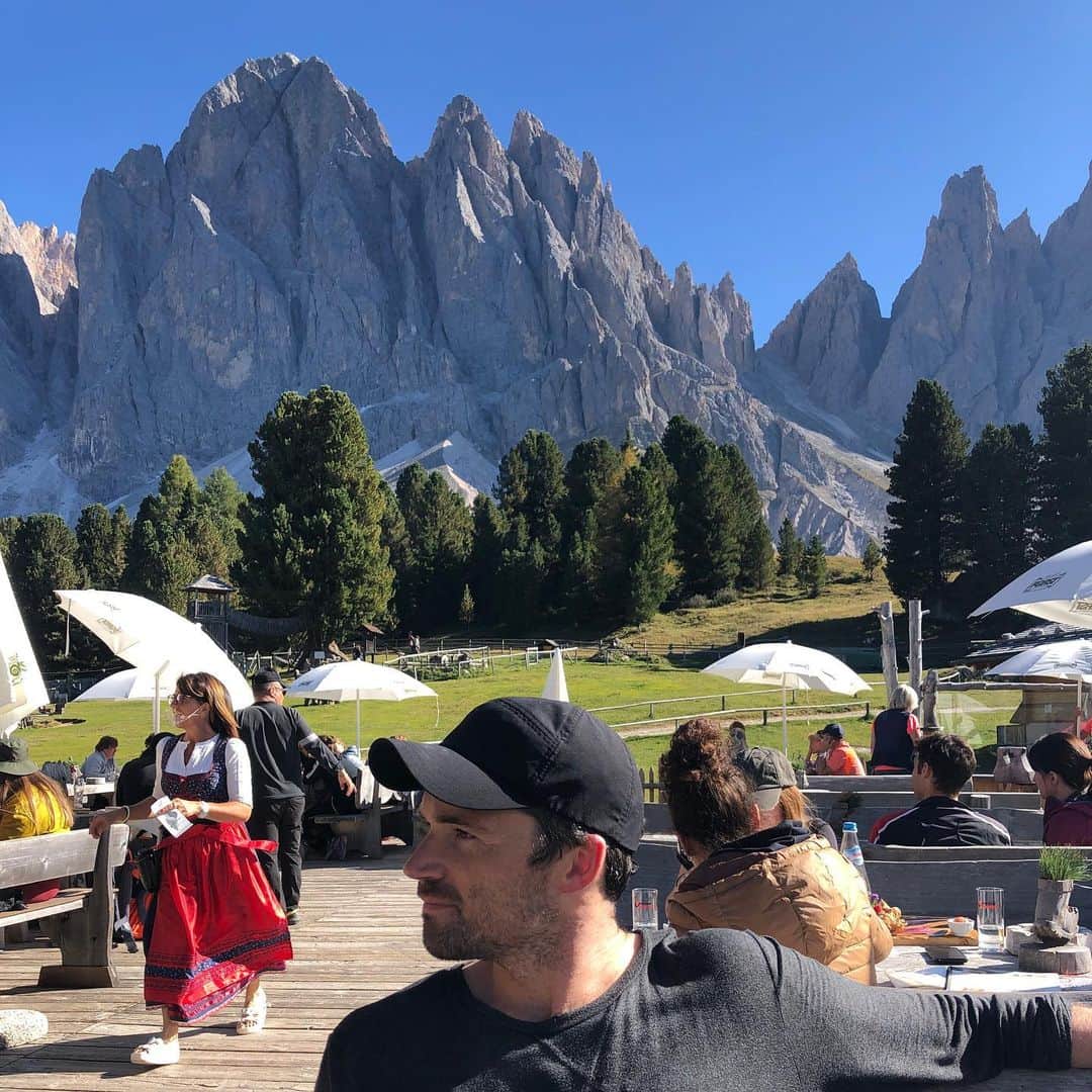 イアン・ハーディンクのインスタグラム：「Ti amo Dolomiti」