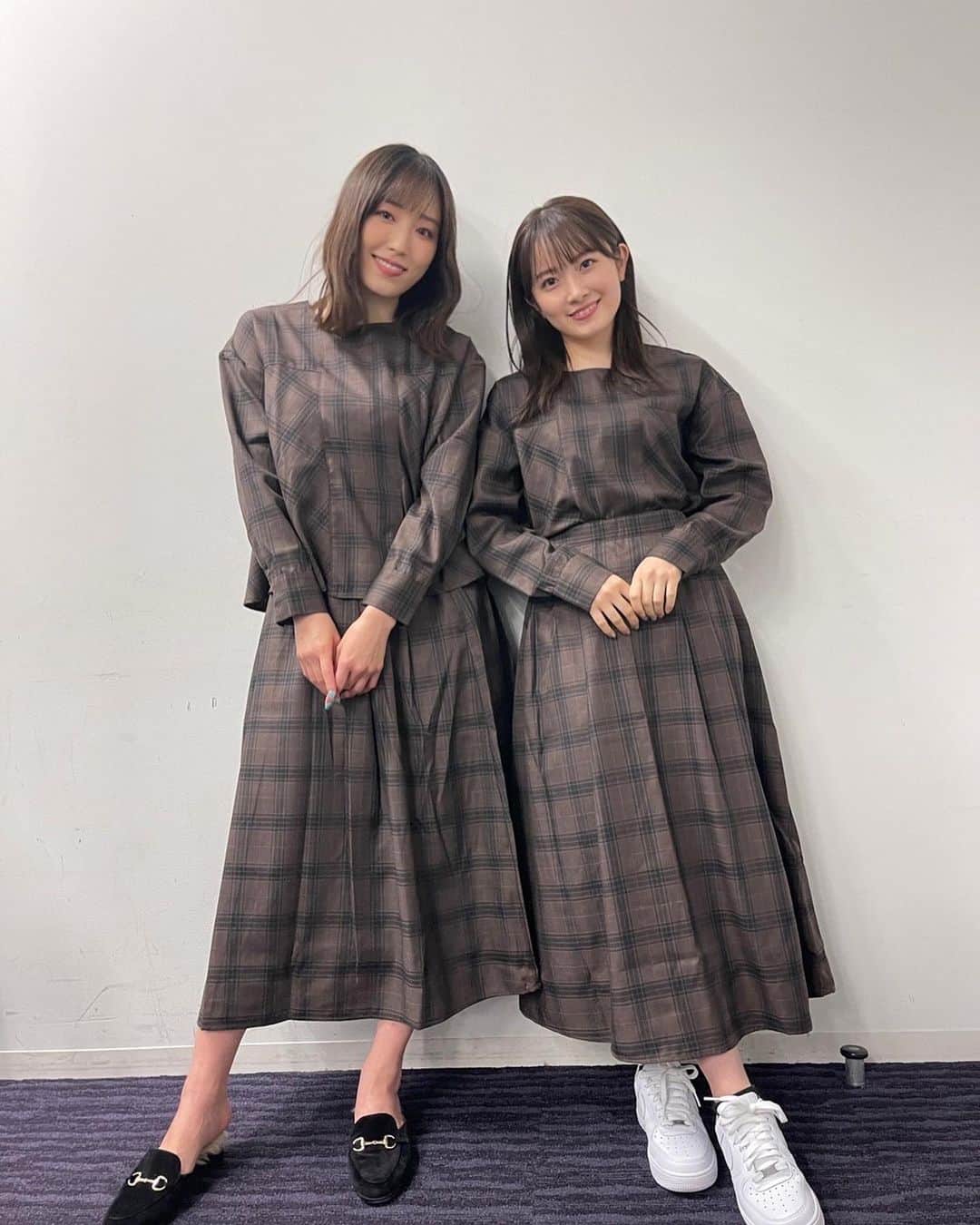 森戸知沙希さんのインスタグラム写真 - (森戸知沙希Instagram)「#ラブアンドピース2021  @i_am_takahashi  @hacohaco8585       #高橋愛 さん×#haco !さん コラボアイテム🌿 　　 　　 　　　　　　　 　　　　　　　 譜久村さんとお揃い！ 受け取ってすぐ着ちゃった☺︎笑 　　　  　　　  　　　 　　  　　　 #ラブピ2021  #ラブアンドピースプロジェクト  #autumn  #秋服  #私服  #お揃い  #譜久村聖 さん #森戸知沙希  #morningmusume21  #helloproject  #モーニング娘21」10月3日 23時31分 - chisaki__morito.official