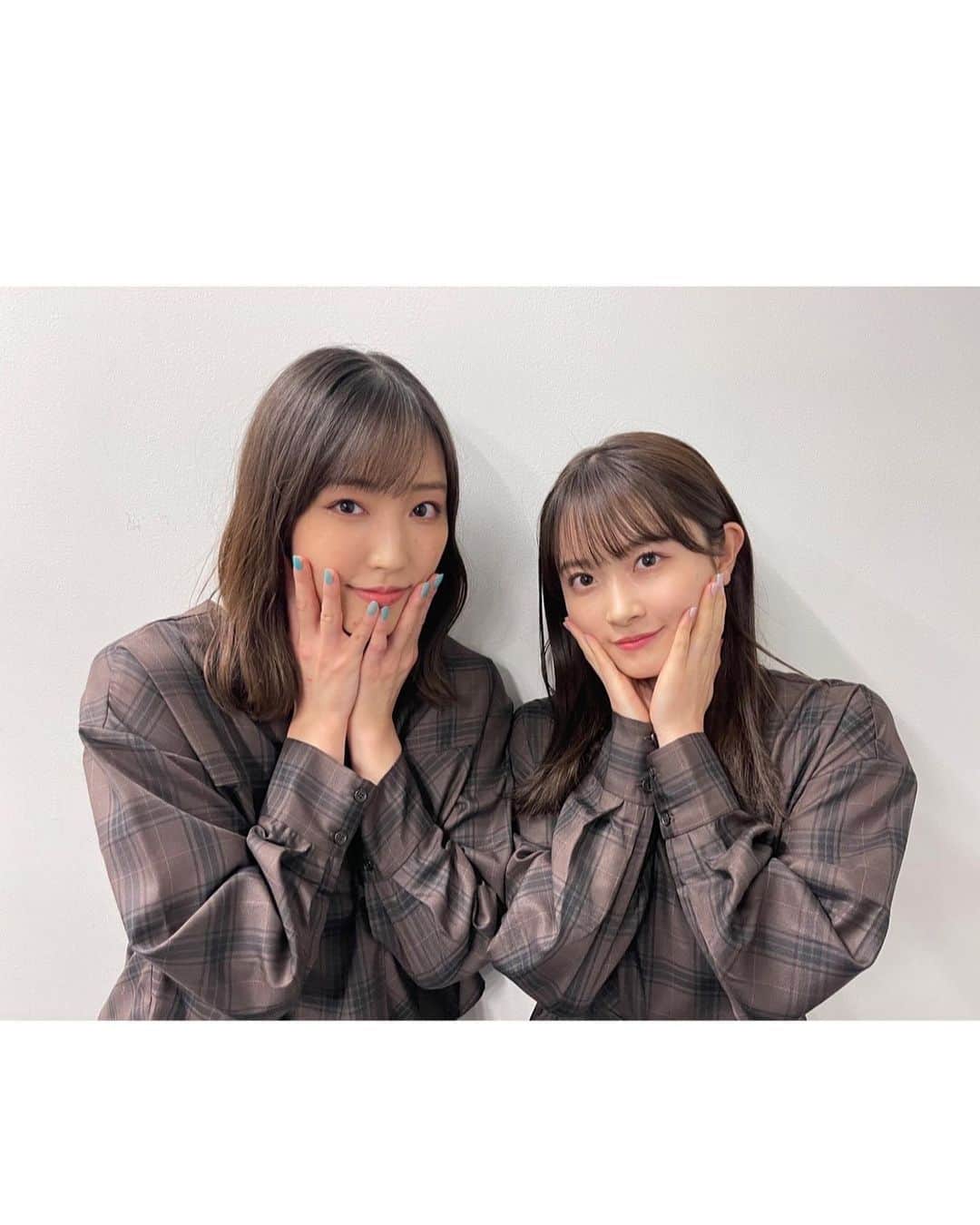 森戸知沙希さんのインスタグラム写真 - (森戸知沙希Instagram)「#ラブアンドピース2021  @i_am_takahashi  @hacohaco8585       #高橋愛 さん×#haco !さん コラボアイテム🌿 　　 　　 　　　　　　　 　　　　　　　 譜久村さんとお揃い！ 受け取ってすぐ着ちゃった☺︎笑 　　　  　　　  　　　 　　  　　　 #ラブピ2021  #ラブアンドピースプロジェクト  #autumn  #秋服  #私服  #お揃い  #譜久村聖 さん #森戸知沙希  #morningmusume21  #helloproject  #モーニング娘21」10月3日 23時31分 - chisaki__morito.official