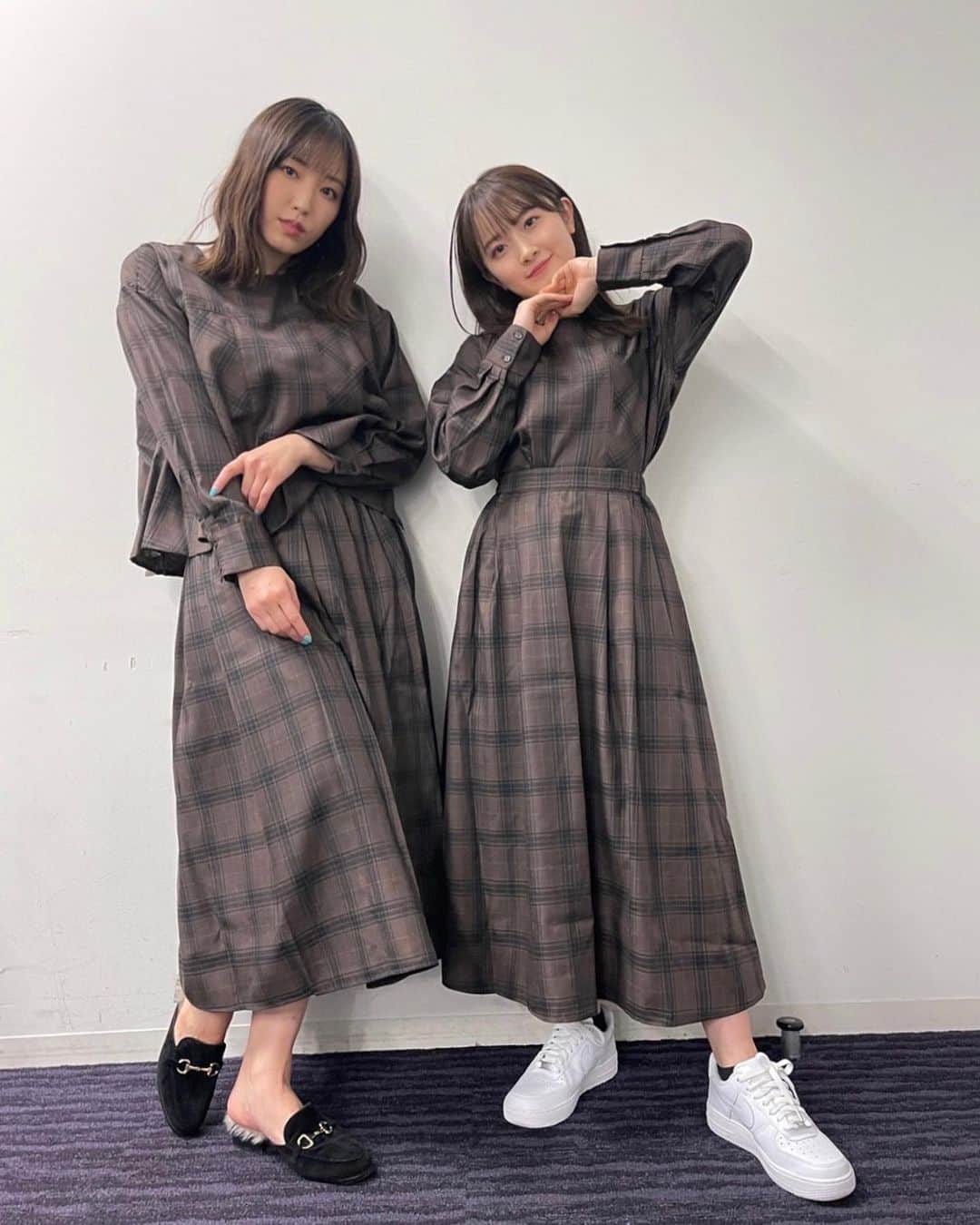 森戸知沙希さんのインスタグラム写真 - (森戸知沙希Instagram)「#ラブアンドピース2021  @i_am_takahashi  @hacohaco8585       #高橋愛 さん×#haco !さん コラボアイテム🌿 　　 　　 　　　　　　　 　　　　　　　 譜久村さんとお揃い！ 受け取ってすぐ着ちゃった☺︎笑 　　　  　　　  　　　 　　  　　　 #ラブピ2021  #ラブアンドピースプロジェクト  #autumn  #秋服  #私服  #お揃い  #譜久村聖 さん #森戸知沙希  #morningmusume21  #helloproject  #モーニング娘21」10月3日 23時31分 - chisaki__morito.official