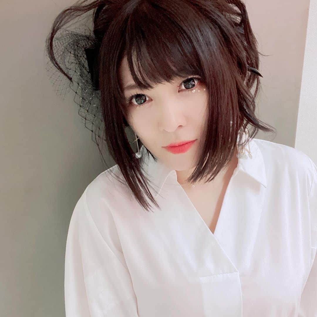 鈴華ゆう子のインスタグラム：「名古屋国際会議場センチュリーホール2日目終わりました。ありがとうございます。 終演後は岐阜へ。明日は、1人で岐阜で稼働があります。よろしくお願いします。  #和楽器バンド  #鈴華ゆう子  # #Wagakkibnd  #yukosuzuhana」