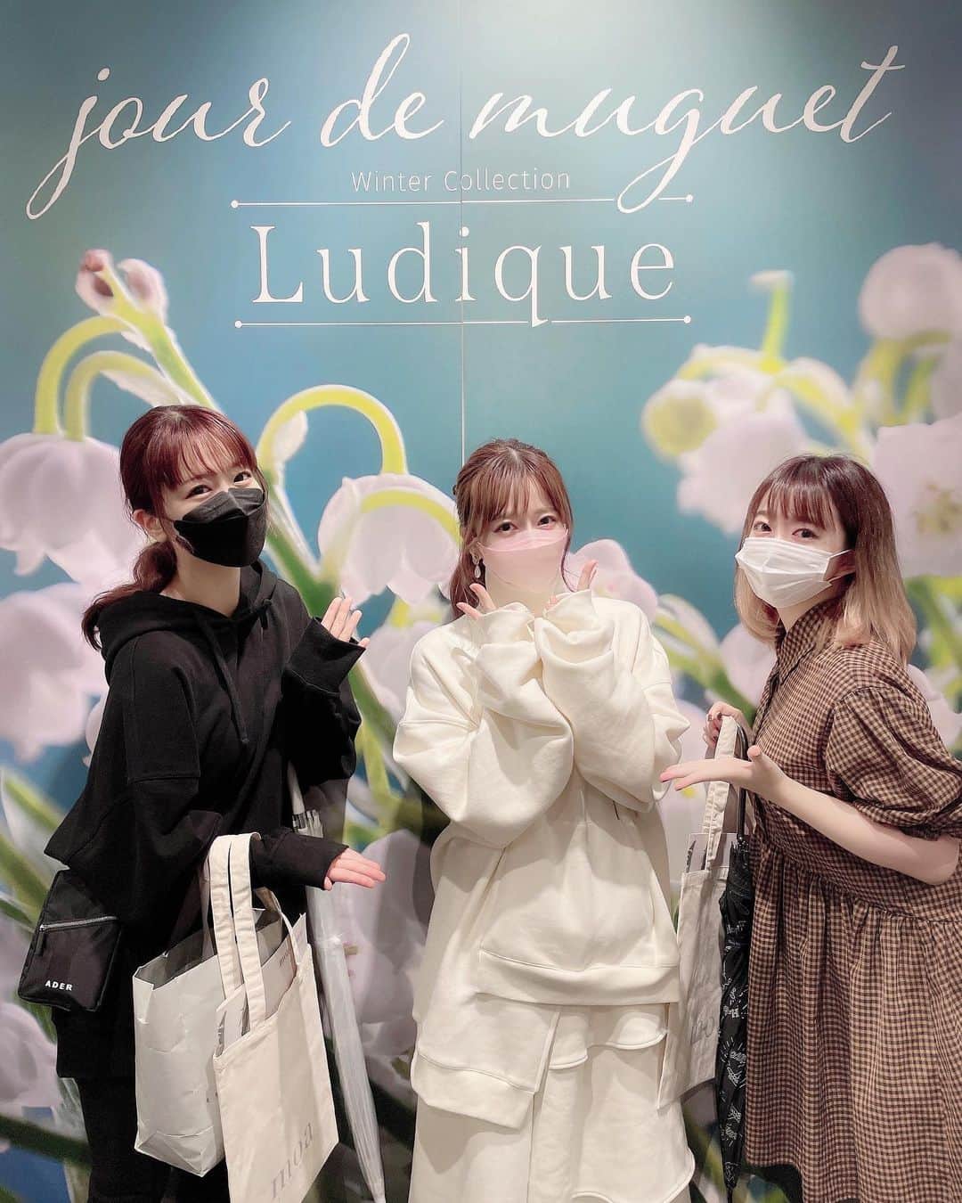 愛美のインスタグラム：「@jour.de.muguet の展示会に遊びに行かせて頂きました！ありがとうございます！✨  ゆかるんさんのお洋服本当にかわいい😭🙏✨」