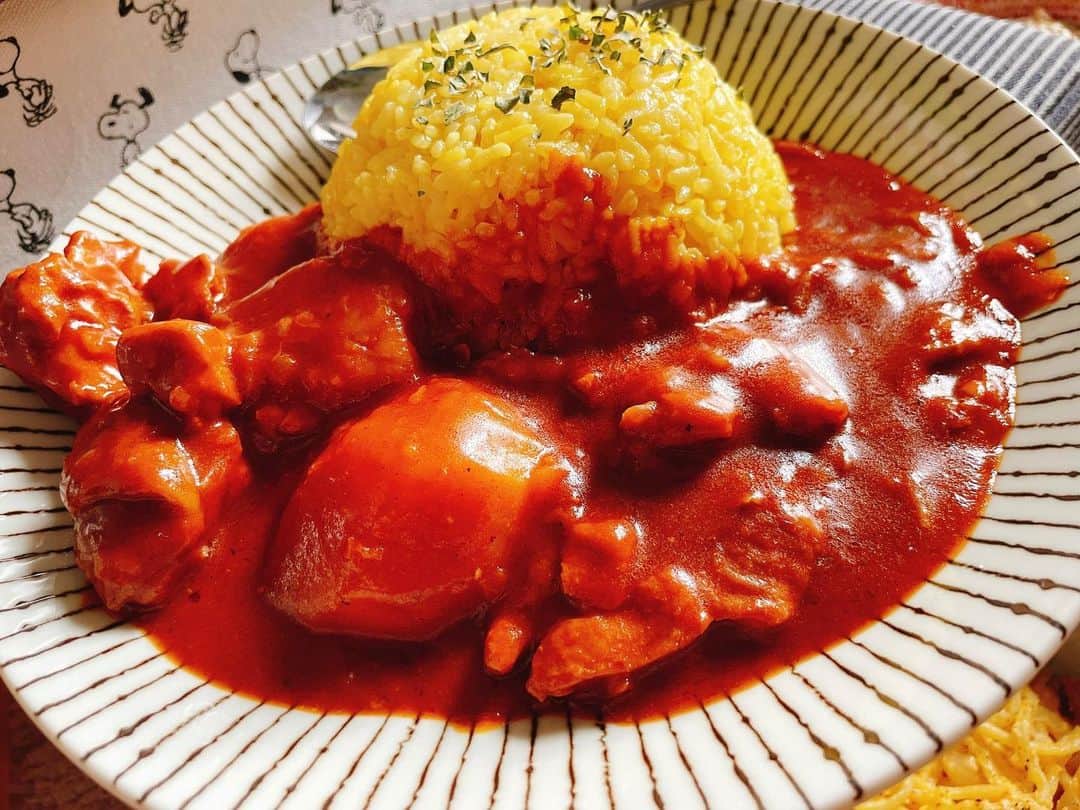 のインスタグラム：「結構前の #おうちごはん 🍛 撮り溜めてるのがたくさんあるので少しずつ☺️ ・ ・ #バターチキン #バターチキンカレー #butterchicken #butterchickencurry #curry #カレー」