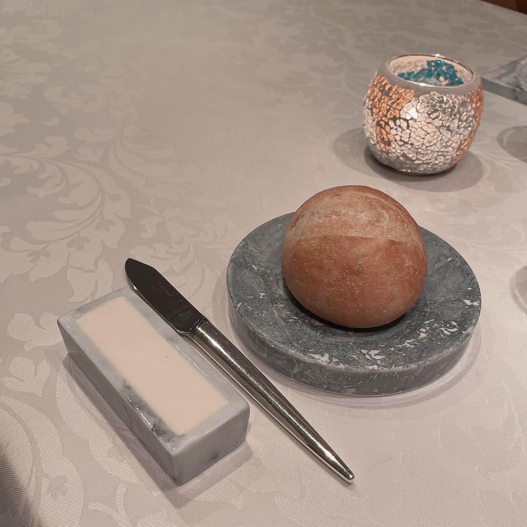 浜田翔子さんのインスタグラム写真 - (浜田翔子Instagram)「私が珍しくパンおかわりした場所🥖💕 メインはステーキです🥩♡」10月4日 14時43分 - shoko_hamada