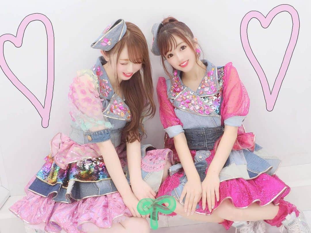 高木悠未のインスタグラム：「ステージ衣装×プリクラ さくら笑っとるのに、自分キメっキメっ笑」