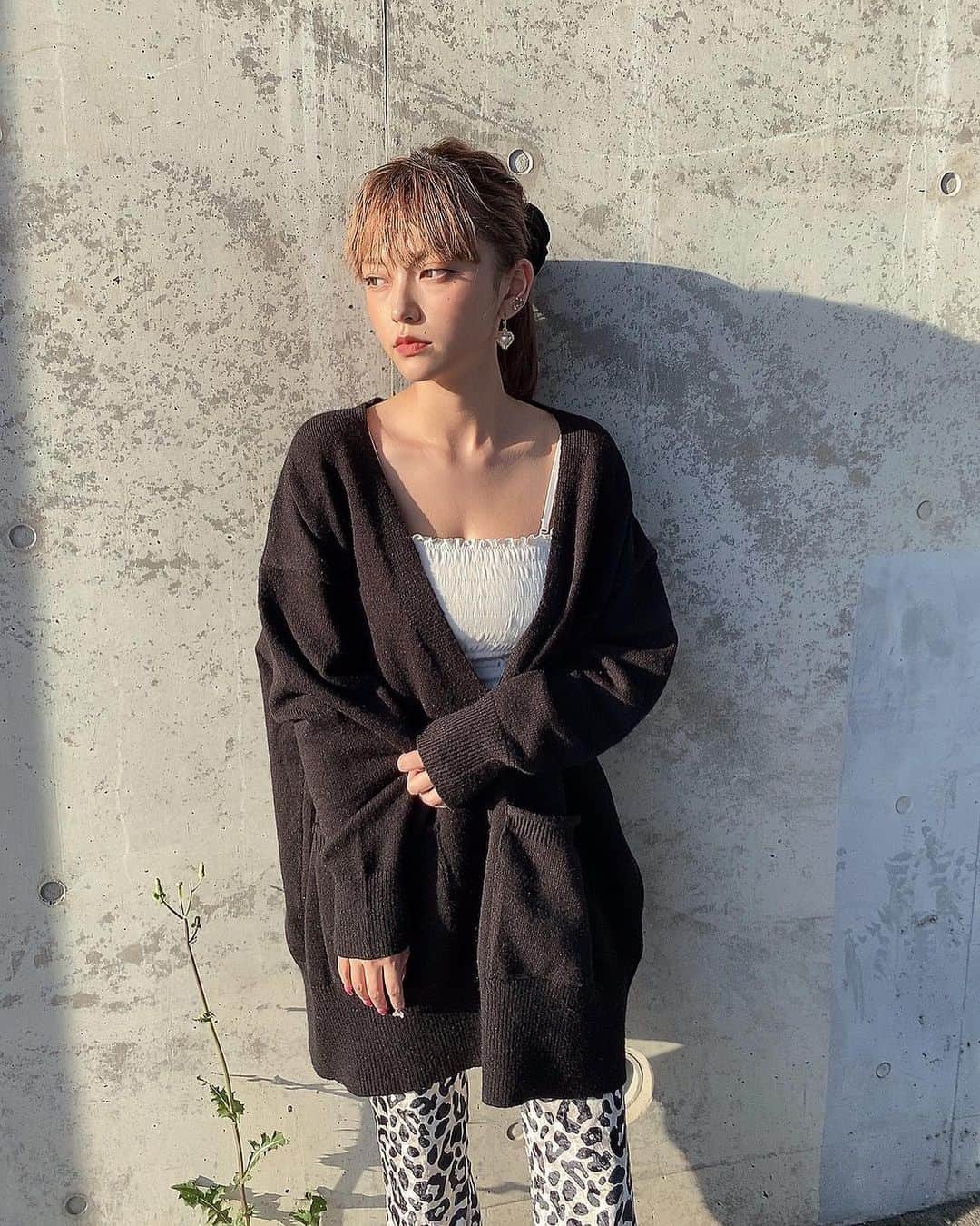 櫻井音乃さんのインスタグラム写真 - (櫻井音乃Instagram)「まだまだセーターは暑いけど どうしてもおnewの服が可愛くて♥ 前髪いつもと違う感じにしてみた。 雰囲気推していただけたら。。‪w」10月4日 18時42分 - o_to.08