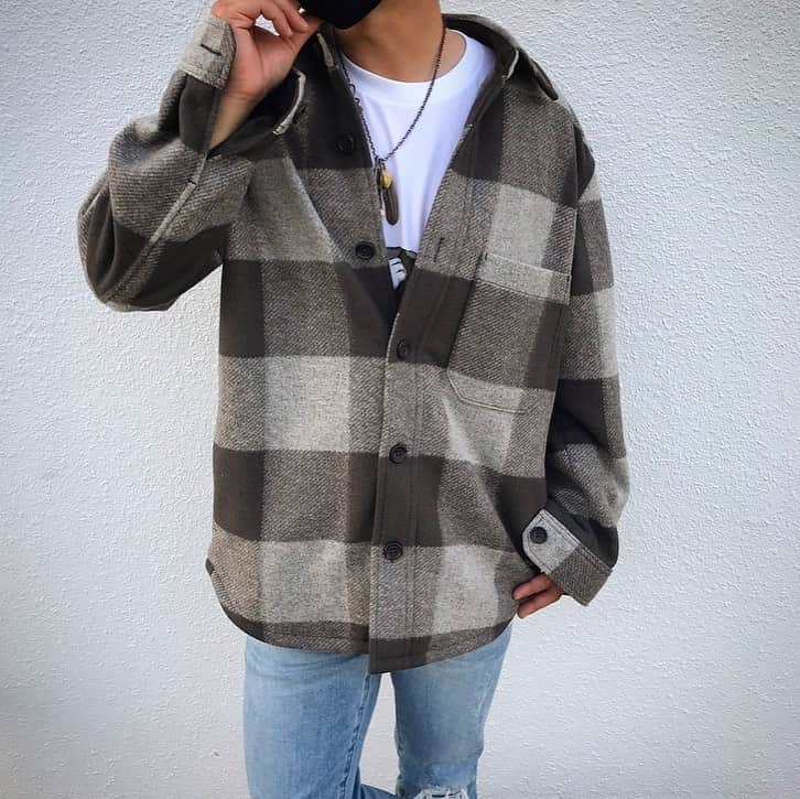 Ayumuのインスタグラム：「全部UNIQLO オーバーサイズのシャツジャケットこれマジいい👌 #uniqlo #kawsuniqlo」