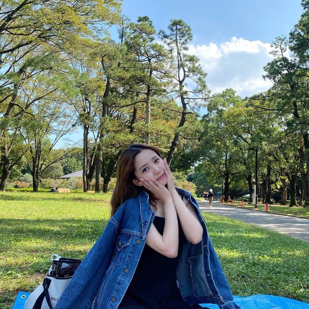加藤玲奈のインスタグラム：「お天気いい日は外でゆっくりしたくなる🍃」