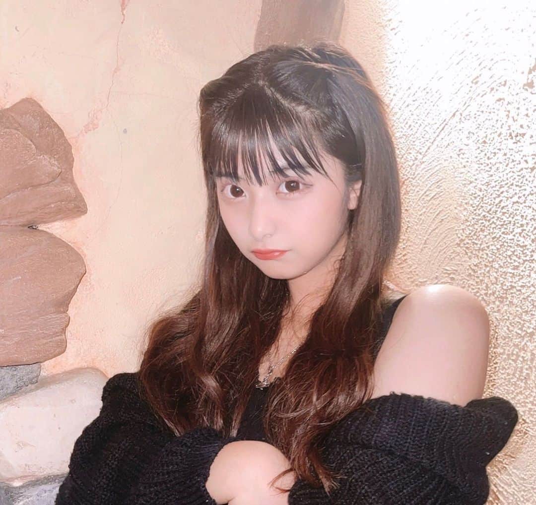 横田未来さんのインスタグラム写真 - (横田未来Instagram)「なんかこの時顔違く見える🤫 そういえばエクステつけたよ🤭♡  #エクステ #ロング」10月4日 20時28分 - mirai_yokoda