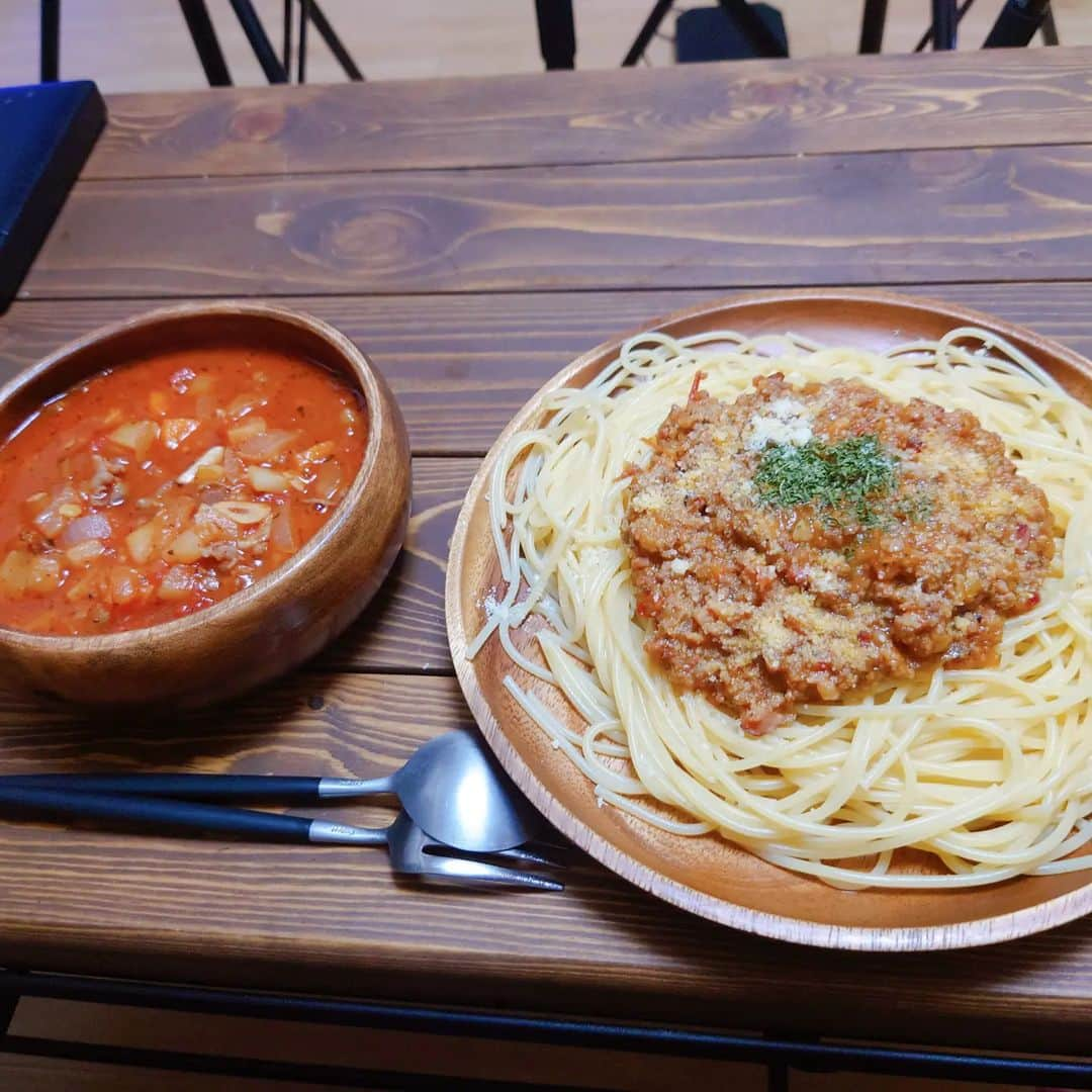 蛇足のインスタグラム：「【川村飯店】ミネストローネとミートソースパスタ。 朝5時に作ったやつ。」