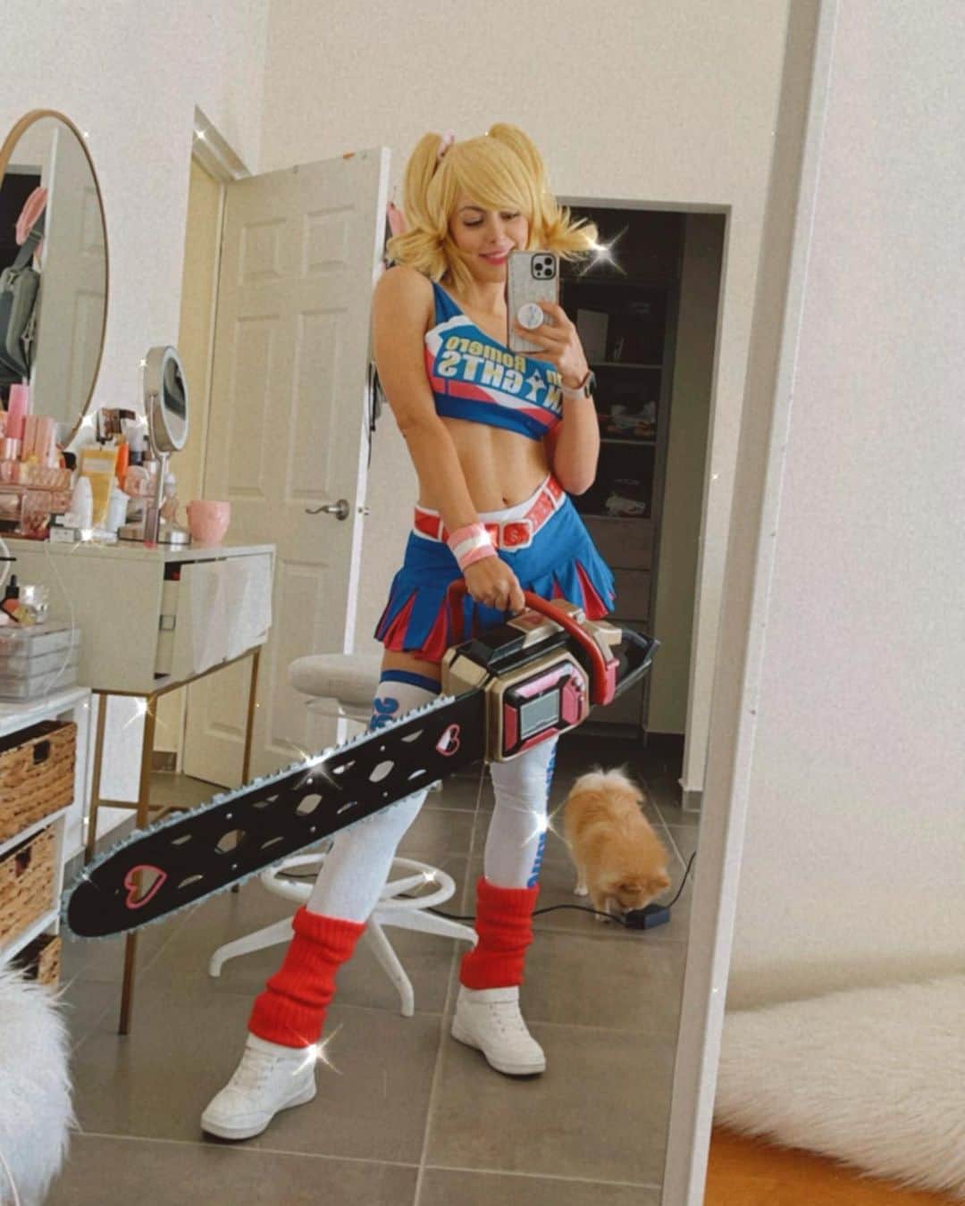 Nadya Antonのインスタグラム：「Post de te extrañamos Instagram ❤️ Preview nuevo cosplay de Juliet Starling ☠️ #lollipopchainsaw」