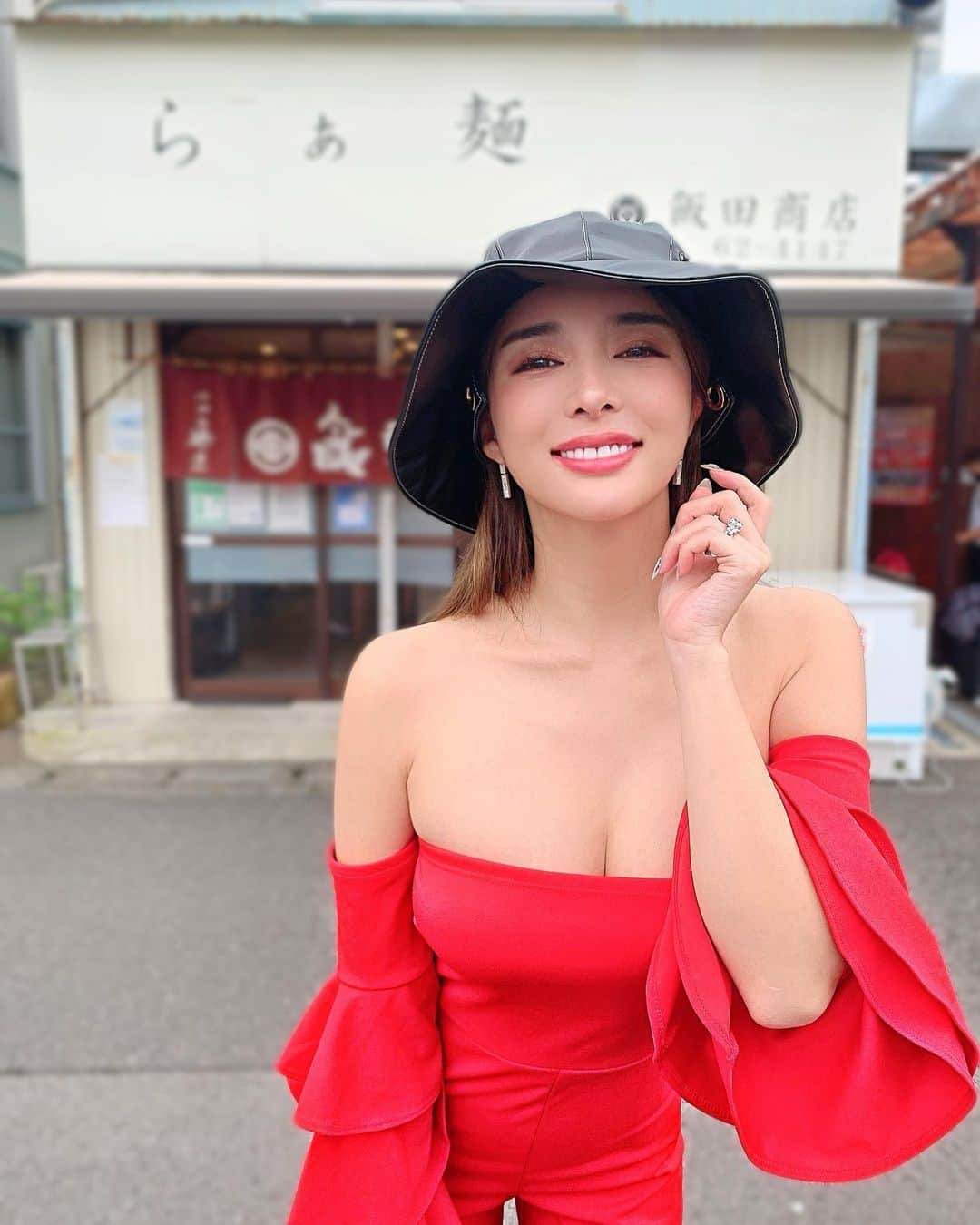 濱野りれのグルメインスタ