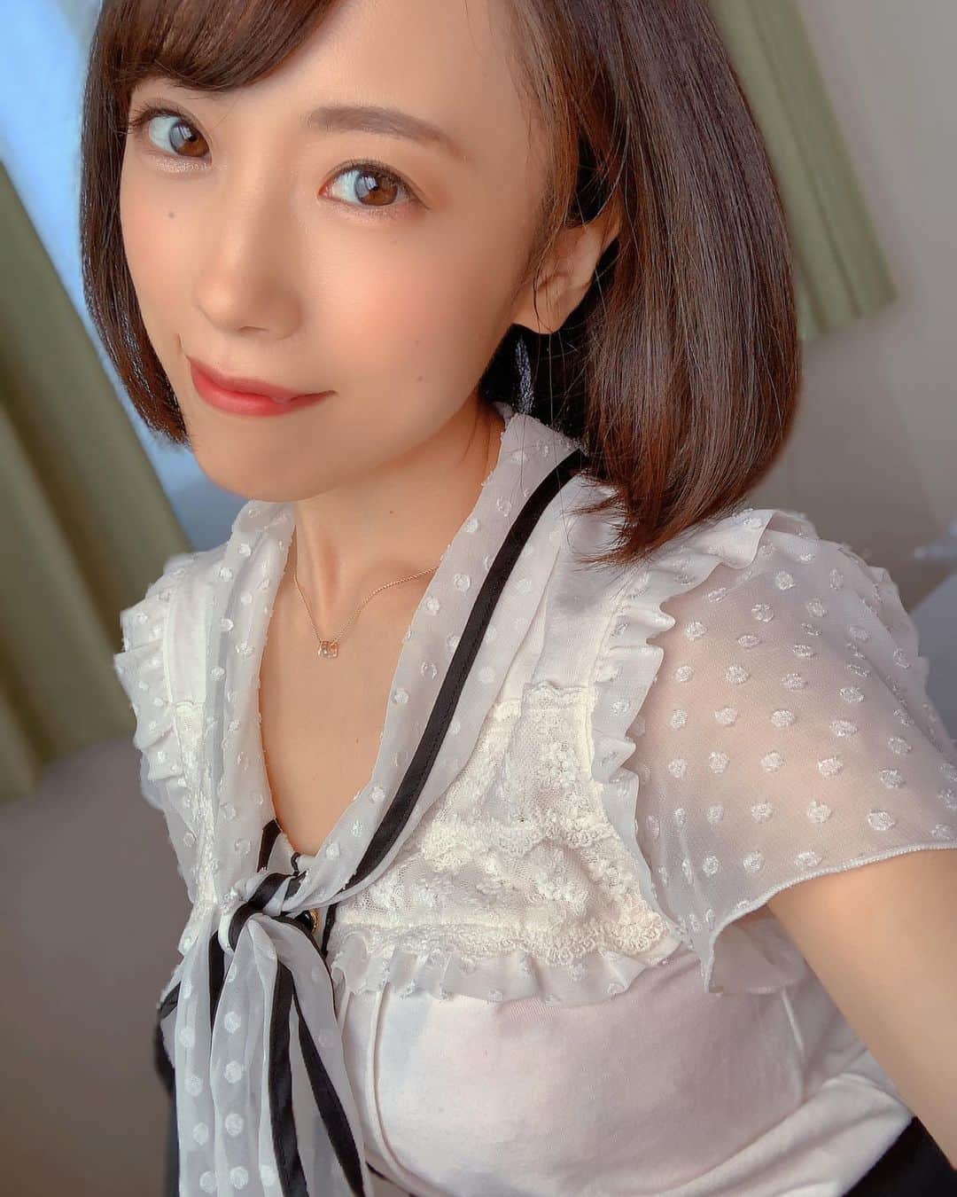 のインスタグラム：「今日はイケナイ母親役してます🦁」