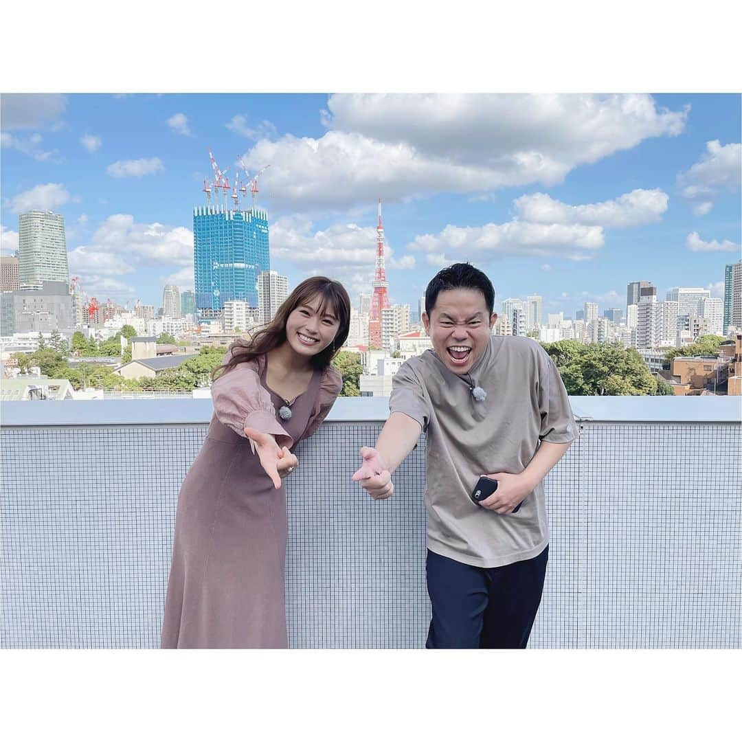 渋谷凪咲さんのインスタグラム写真 - (渋谷凪咲Instagram)「津田さんと東京タワーを挟んでゴイゴイスーだなんて、、、  なんてロマンティックな写真なんでしょう🗼🥂✨笑 . . そして今日は！私の初冠番組の放送日！  🌼毎週火曜深夜2時36分～テレビ朝日さん 『#凪咲と芸人マッチング 』  初回ゲストは、何を隠そう！  #ダイアン津田 さんです🦸🏻‍♂️  もう最終回のような豪華ゲスト！！✨ . . 私が昔から大ファンのダイアンさん♡ そんな津田さんと2人っきりで、何を話したでしょ〜かっ☺️ふふ ぜひ、皆さん見て下さいねっ💕 . . 関東圏ではない皆さまは、  TVer、ABEMA、GYAO!、TELASA！  で見逃しありますので、そちらでご覧下さいな♡ . . #見るって約束して下さいっ♡笑 #周りに広めるって約束して下さい♡笑 #ゆびきりげんまんですっ♡笑 #ダイアン さん #お笑い完全体 #津田篤宏 さん #ユースケ さん #ゲストで来て下さり夢見たいです！ #東京タワー #おっきかったです！」10月5日 20時59分 - nagisa_nikoniko