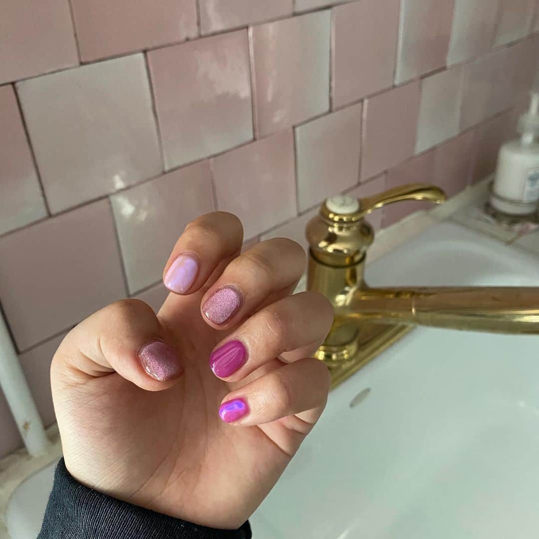 のインスタグラム：「やっぱりピンクでした🧼🔮」