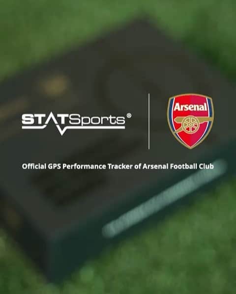 カラム・チャンバースのインスタグラム：「Great to help @statsports launch the Arsenal FC Edition GPS tracker. Make yourself fitter. Make yourself faster. Make yourself Arsenal 🔴⚪️」