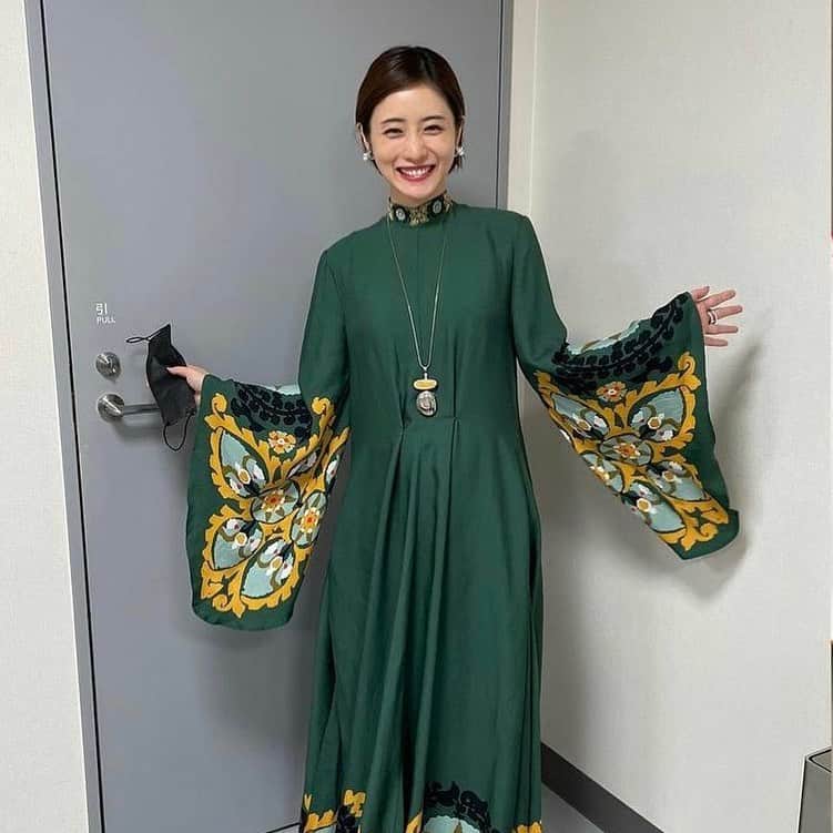 石原さとみのインスタグラム：「#そしてバトンは渡された #石原さとみ #ishiharasatomi」