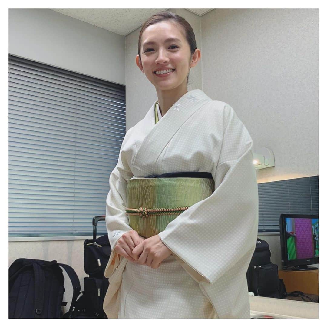 のインスタグラム：「ひつじぐも、ひとりになりたい時ないの？ ひとりも「ひ」と「と」と「り」でできてるよ #季語を使ってみた #覚えたことをすぐ活用したい人 #俳句に挑戦させていただきました #プレバト  2021/10/14  19:00～ TBSテレビ　「プレバト」  Please check the TBS TV show “PRE-BATT” on 14 at 19pm!!」