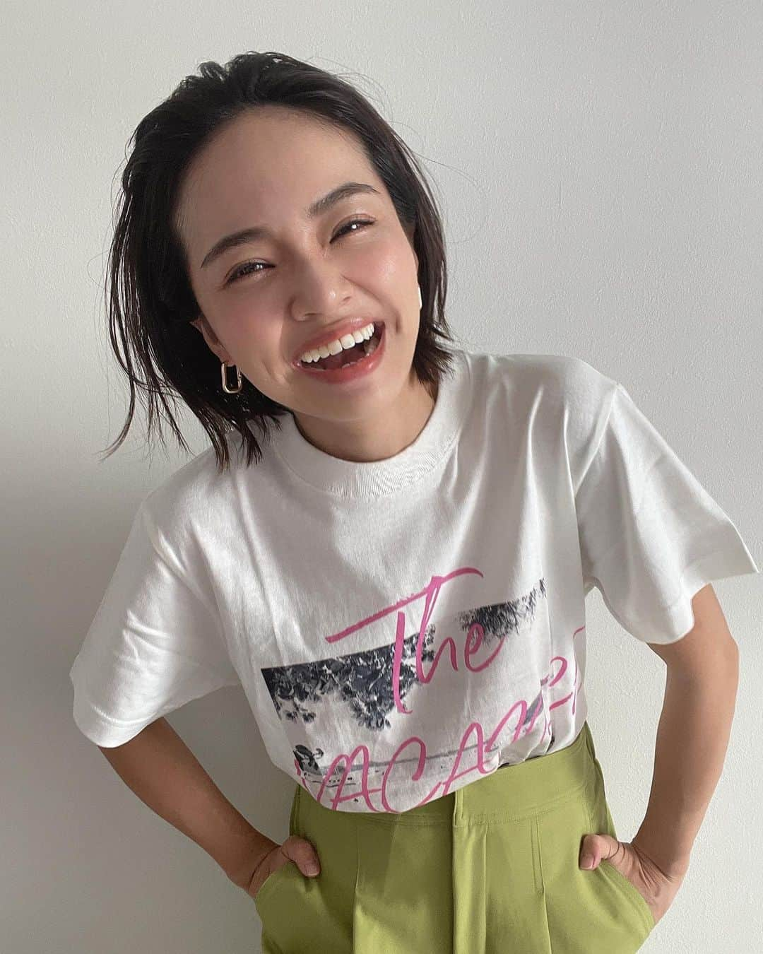 春名亜美さんのインスタグラム写真 - (春名亜美Instagram)「写真撮ってくれてた長男がどんどんどんどん近づいてきた結果の爆笑。  Tシャツは毎年恒例の#しげティ 🌼  #73R #しげティ」10月6日 13時44分 - amiharunaami