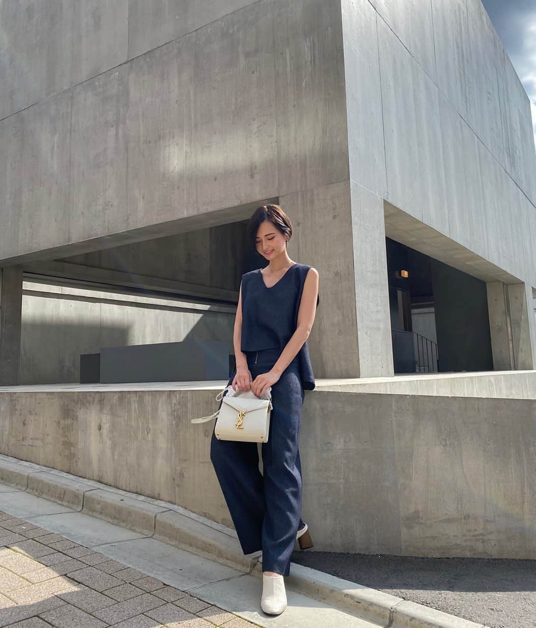 山賀琴子さんのインスタグラム写真 - (山賀琴子Instagram)「最高気温29度  この格好でも暑かった🥵」10月6日 19時01分 - kotokoyamaga