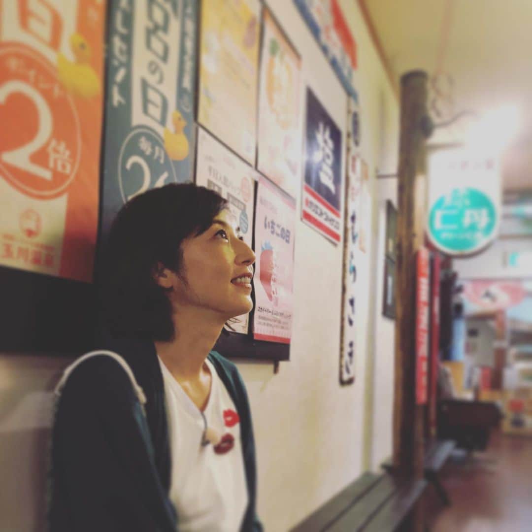 高岡早紀 さんのインスタグラム写真 - (高岡早紀 Instagram)「本日は、バラエティ番組のロケに参加。 昭和レトロのこんな空間にタイムトリップ。 むちゃくちゃ疲れたけど楽しかったな〜」10月6日 22時27分 - saki_takaoka