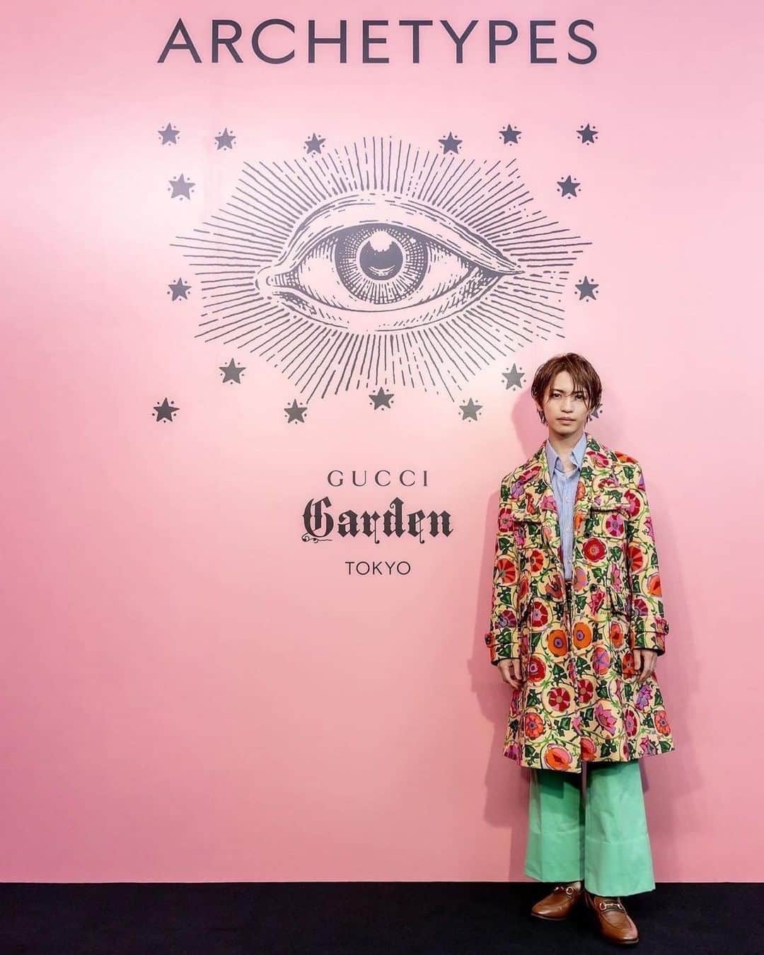 雅-MIYAVI-さんのインスタグラム写真 - (雅-MIYAVI-Instagram)「With RENJI san… 💙💙☠️🔪#Repost @gucci ・・・ Attending the opening of Gucci Garden Archetypes in Tennozu, Tokyo, Myiavi @miyavi_ishihara, Tadanobu Asano @tadanobu_asano, Riisa Naka @riisa1018naka, Ten Yoshii @ttt_eee_nnn and Genki Iwahashi @genki_iwahashi_17—all in #GucciAria and #GucciOuverture. The multimedia exhibition is open in Tokyo until October 31, 2021. #GucciGarden #AlessandroMichele @alessandro_michele」10月6日 22時29分 - miyavi_ishihara